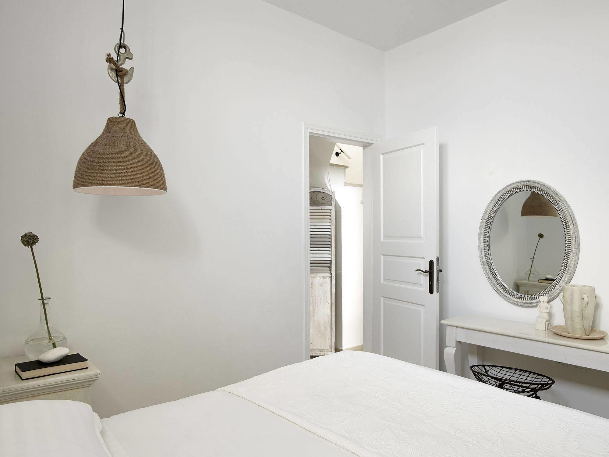 Mythique Villas & Suites Oía Dış mekan fotoğraf