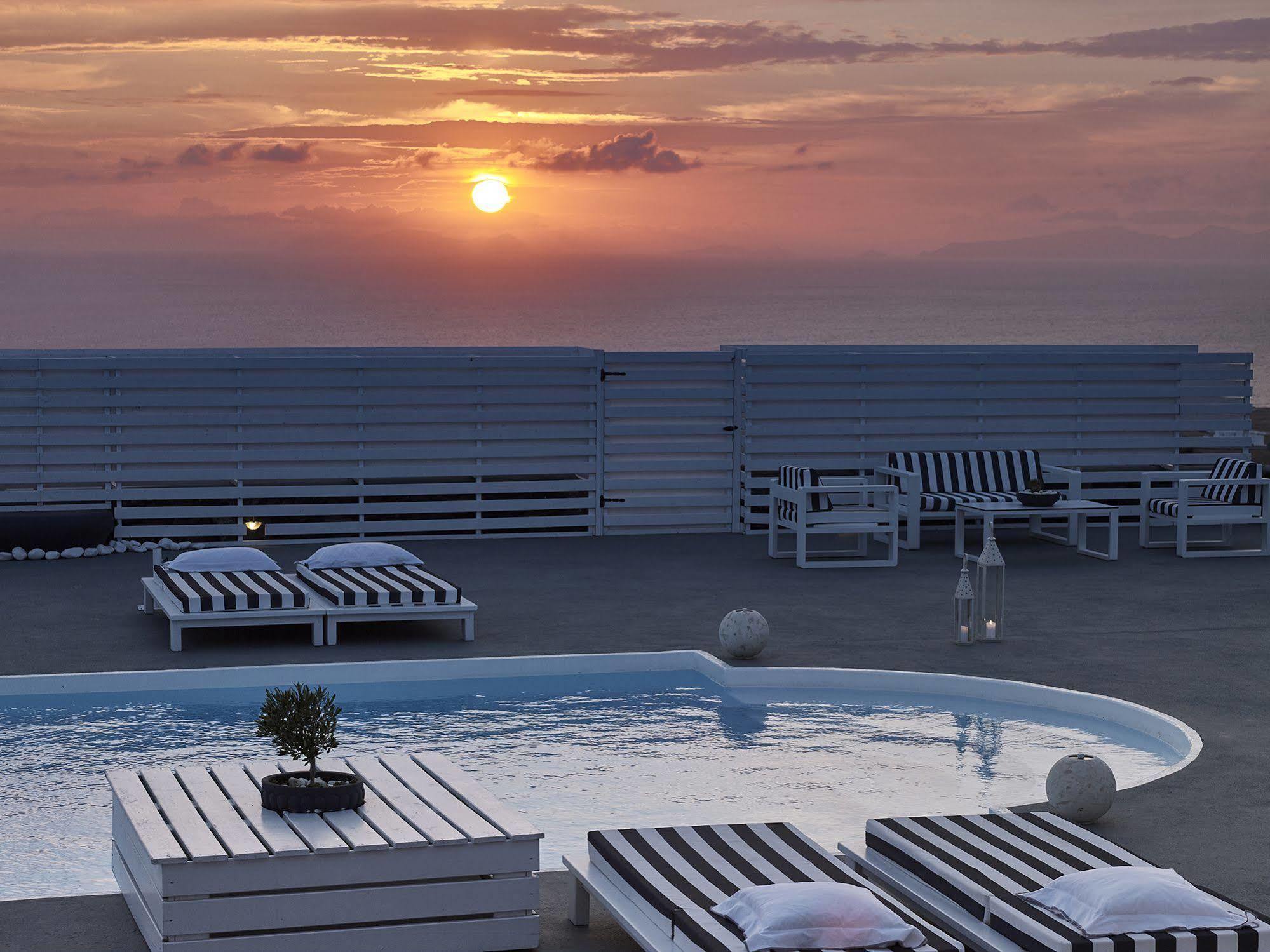 Mythique Villas & Suites Oía Dış mekan fotoğraf
