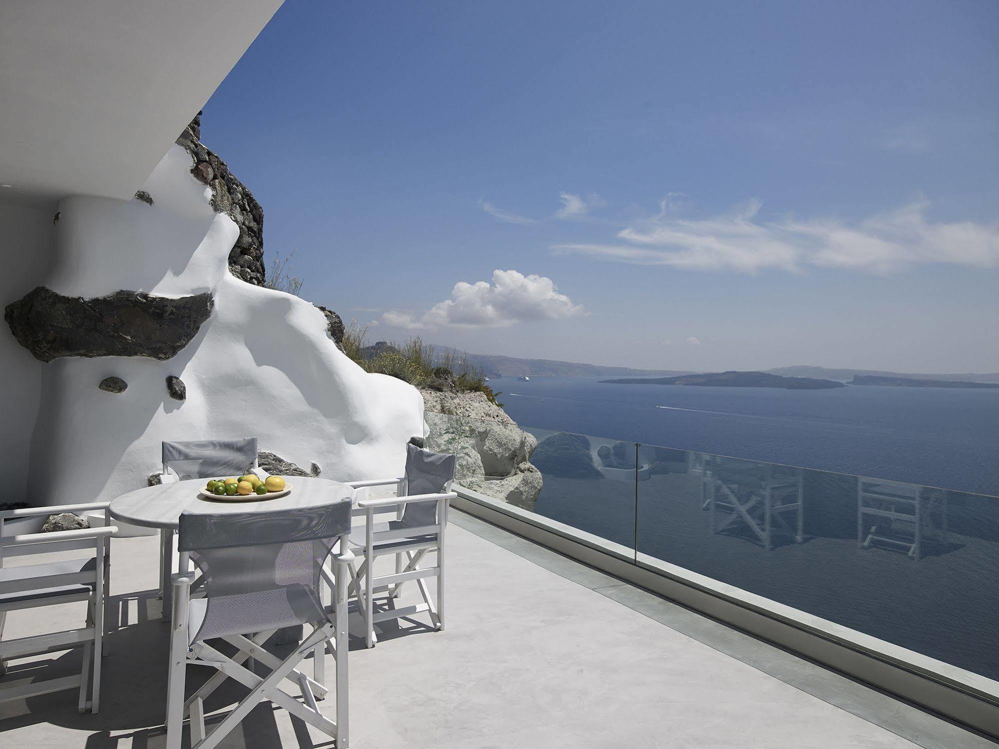 Mythique Villas & Suites Oía Dış mekan fotoğraf