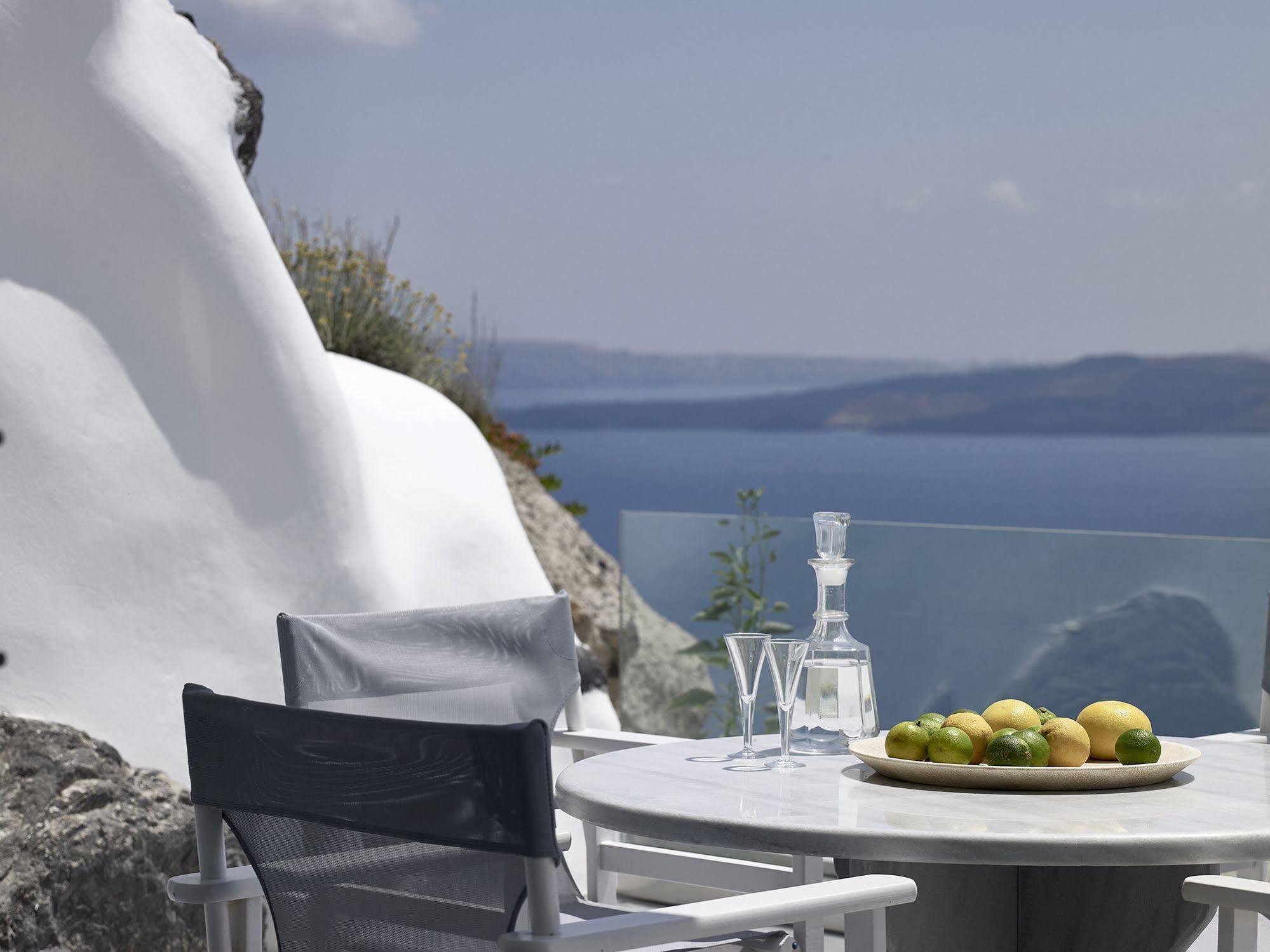 Mythique Villas & Suites Oía Dış mekan fotoğraf