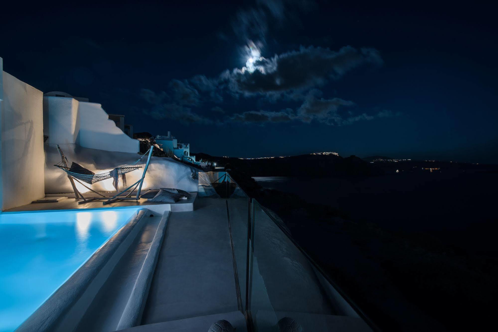 Mythique Villas & Suites Oía Dış mekan fotoğraf